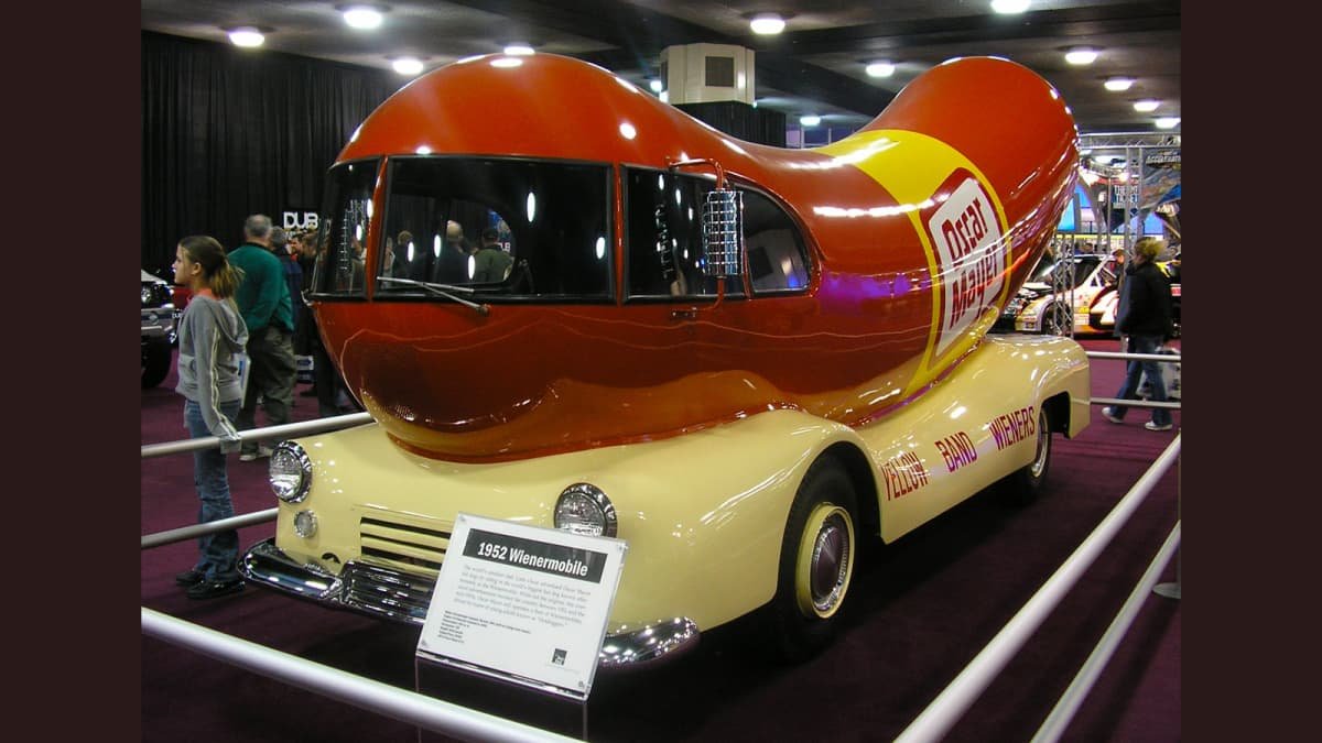No cat for this dog: Wienermobile stranded after catalytic converter theft