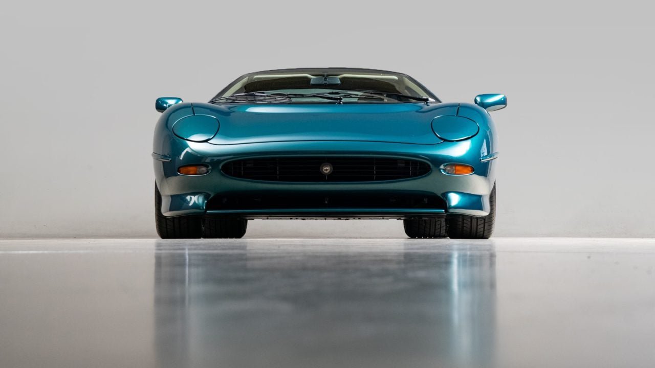 1994 Jaguar XJ220