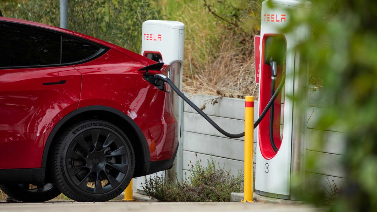 VFACTS March 2023: New-car sales slow amid biosecurity delays, Toyota hit hard