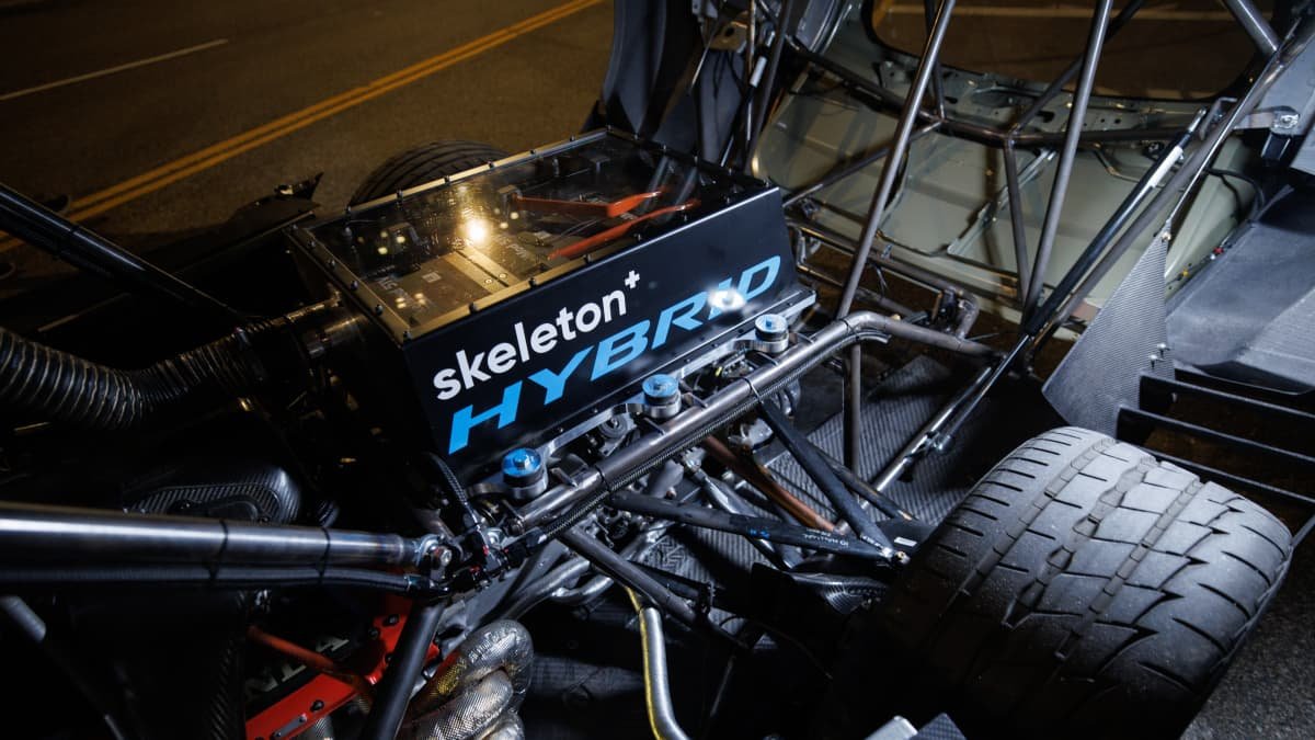 Video: Hybrid Honda CR-V ‘Beast’ race car with 600kW revealed