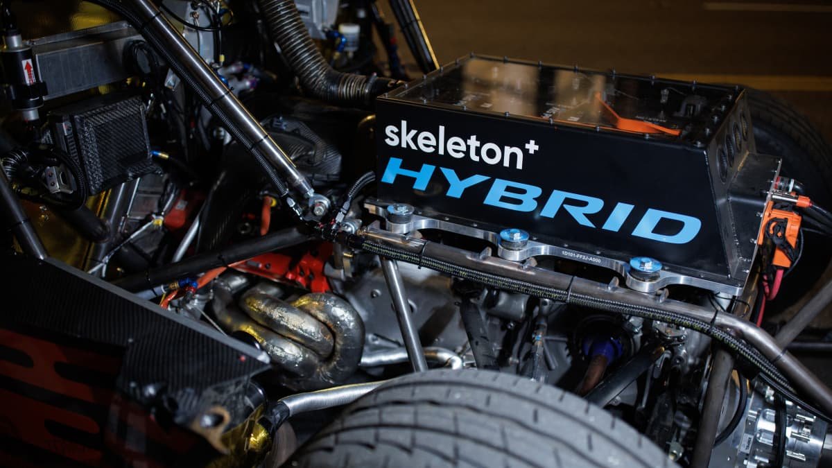 Video: Hybrid Honda CR-V ‘Beast’ race car with 600kW revealed