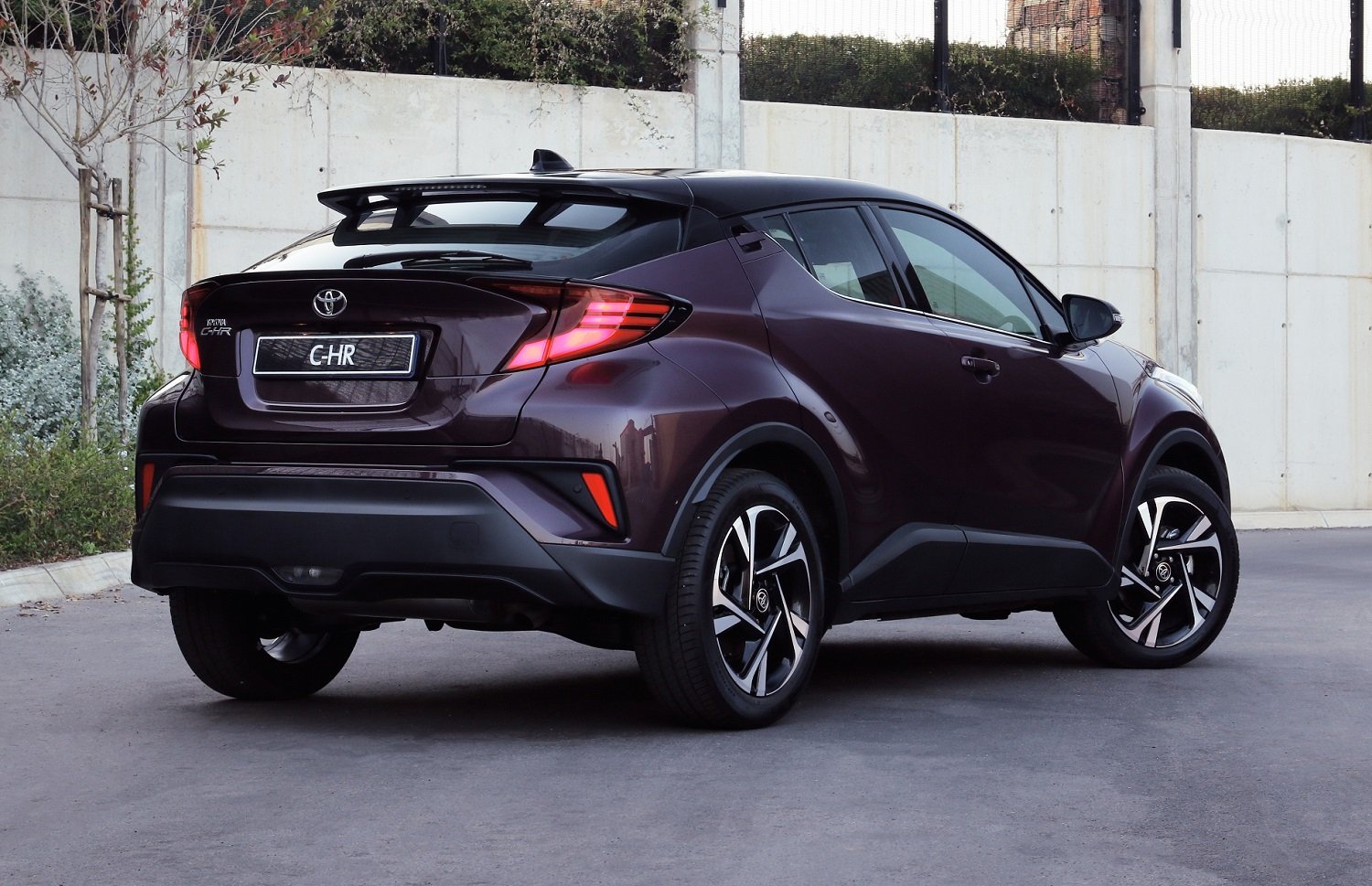 Next Toyota C-HR will become a hybrid only