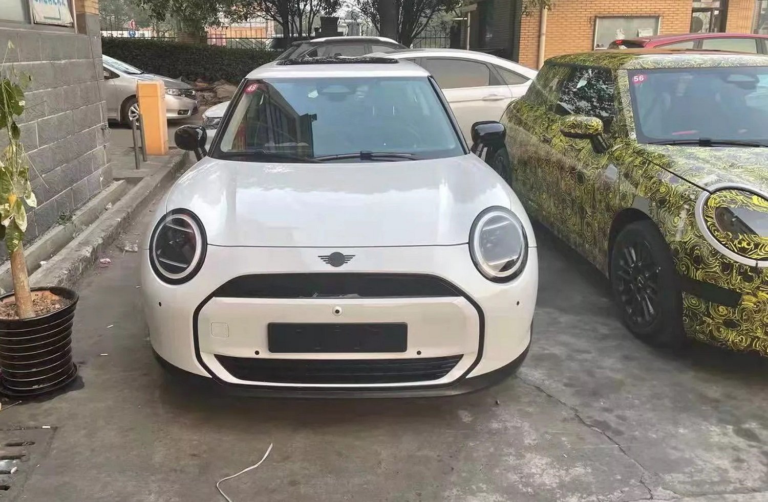 Spy images of the supposed final Cooper S model