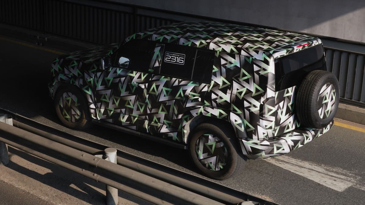 BYD previews hybrid Toyota LandCruiser rival, ute to follow