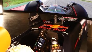 Inside the Oracle Red Bull Racing x Memeto Exclusives RB18 show car simulator