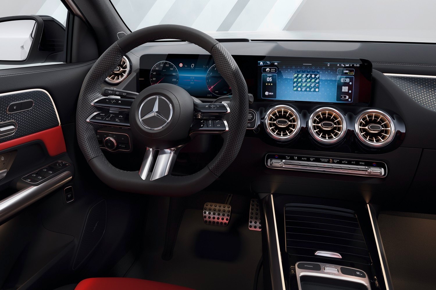 Facelift Mercedes-Benz GLA revealed