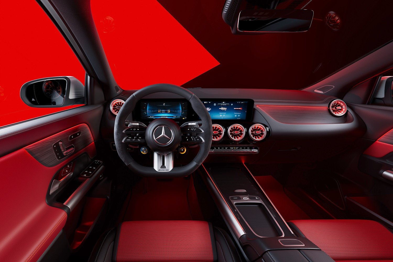 Mercedes-AMG reveals tweaked GLA 35