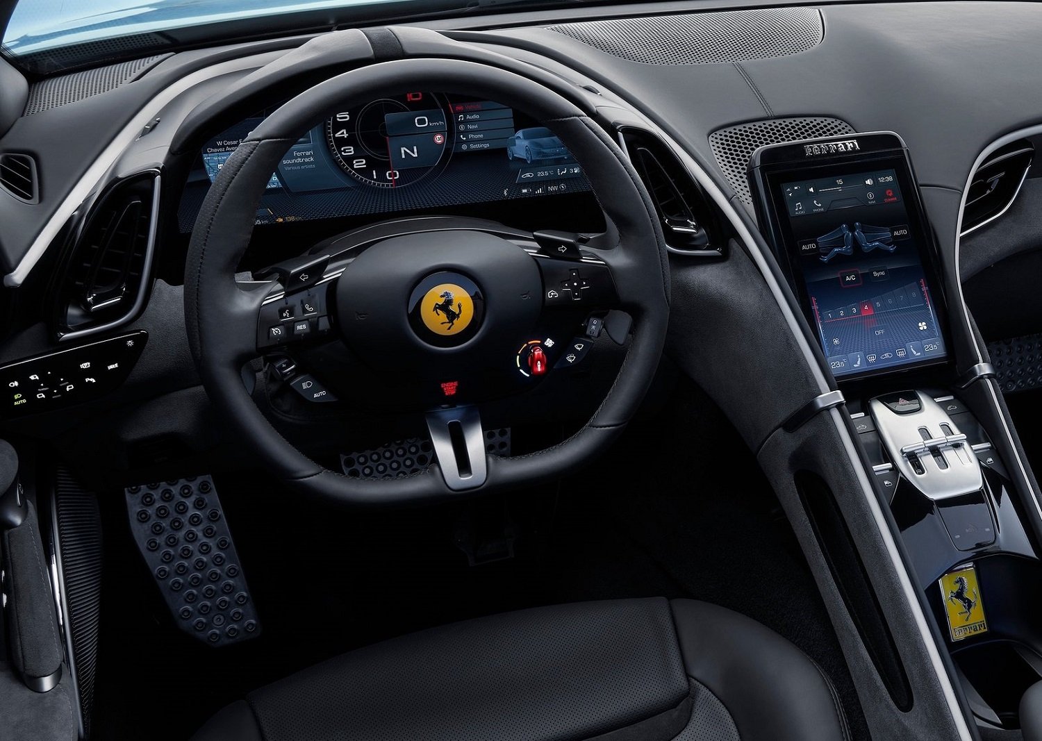 Soft-top Ferrari Roma Spider revealed