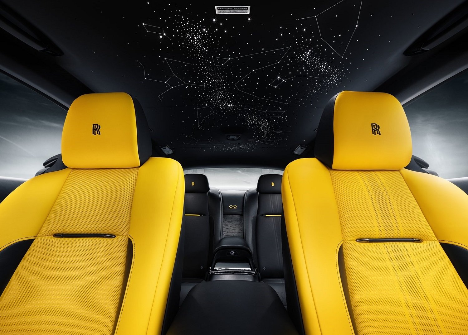 Rolls-Royce rolls out Wraith final encore, the Black Arrow