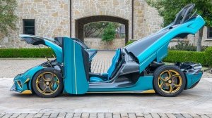 The 2021 Koenigsegg Regera with its doors and engine bay open
