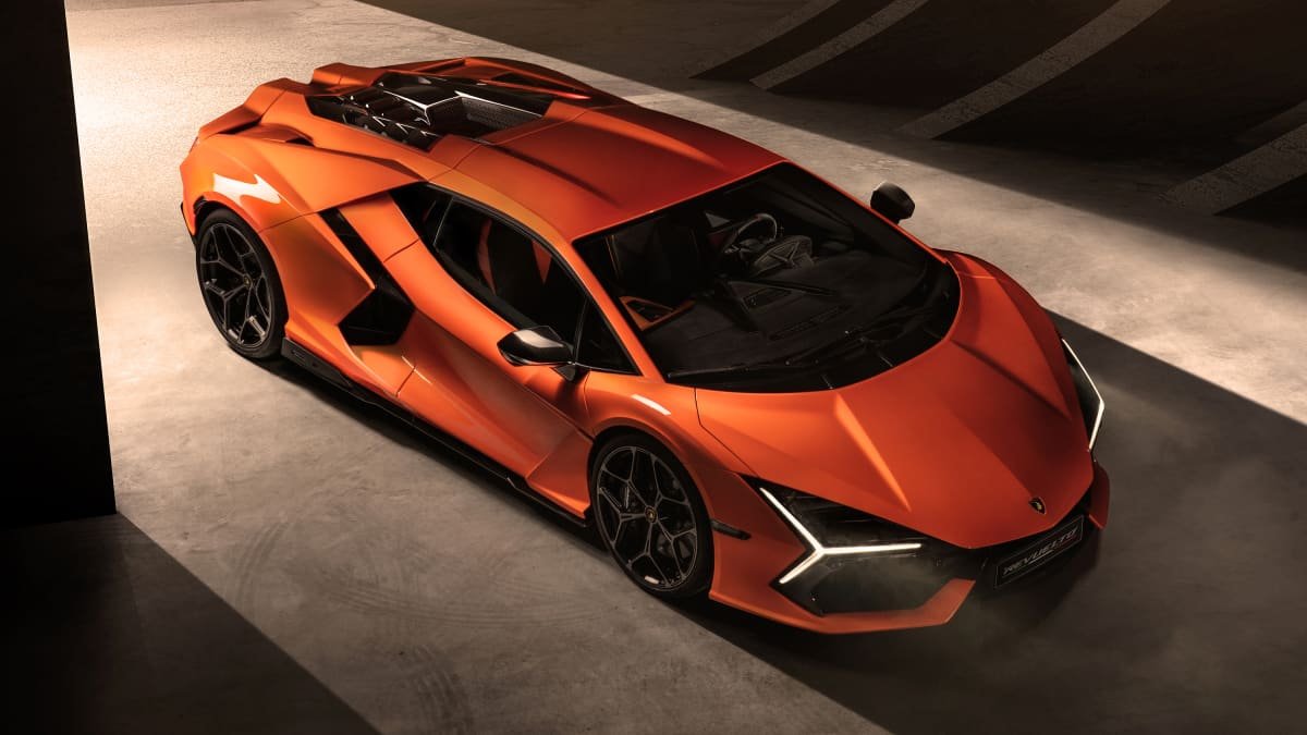 Configurator Challenge: Lamborghini Revuelto