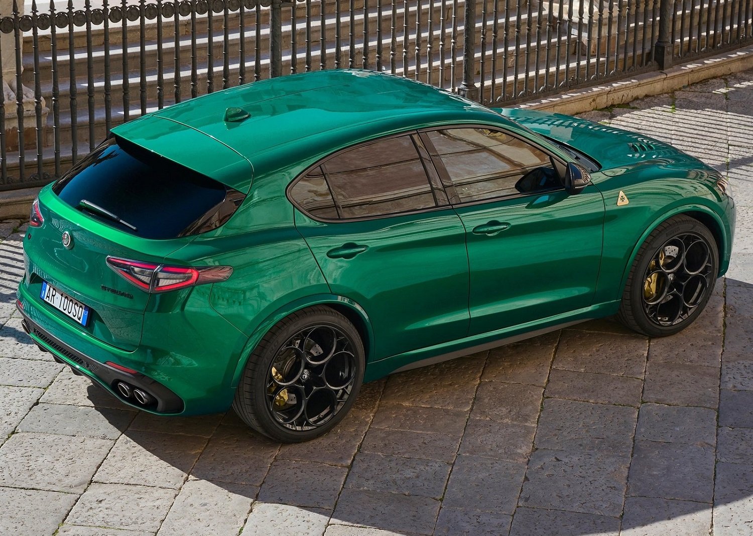 Updated and more powerful Alfa Romeo Stelvio Quadrifoglio debuts