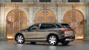 A rear 3/4 view of the 2024 Mercedes-Maybach EQS 680 SUV