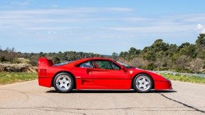 Alain Prost's 1990 Ferrari F40 from the side