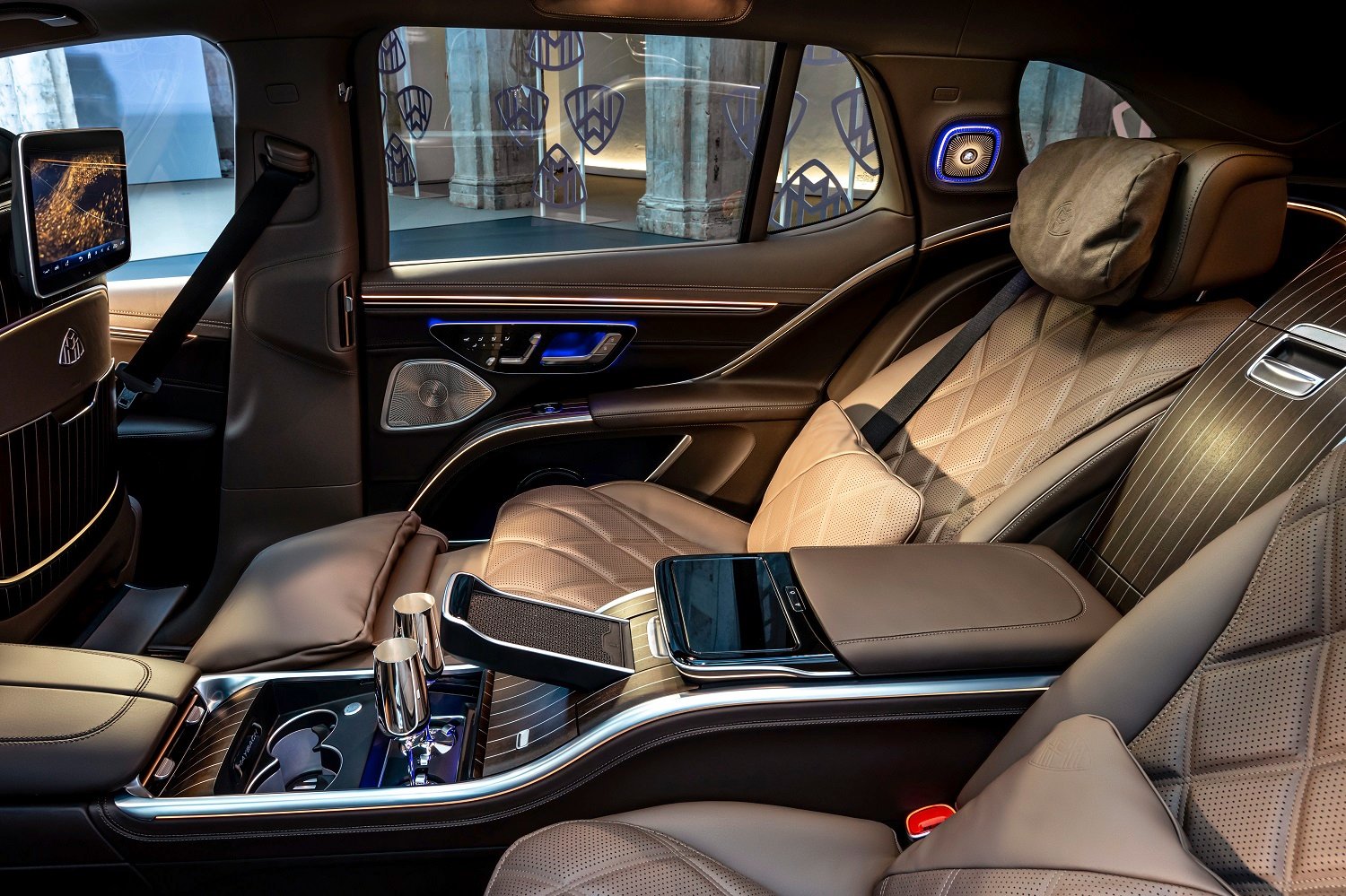 Ultra-luxurious Mercedes-Maybach EQS 680 revealed