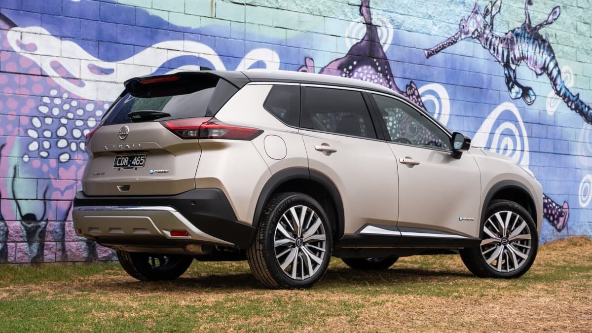 Should I buy a 2023 Toyota RAV4 hybrid or a 2023 Nissan X-Trail hybrid?