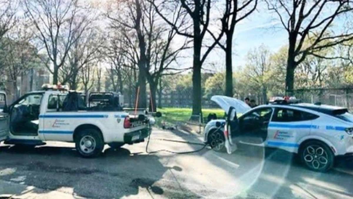 NSW Police highway patrol takes delivery of BMW IX electric car