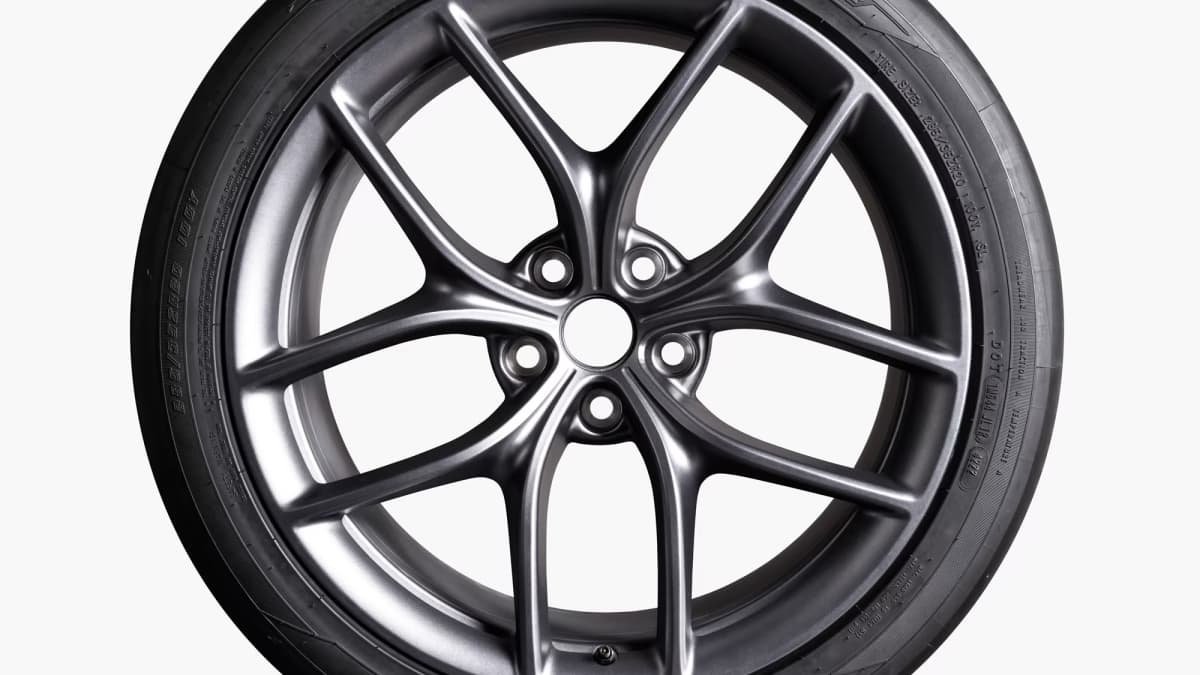 Tesla Model S Plaid ‘Track Package’ unveiled with 320km/h top speed