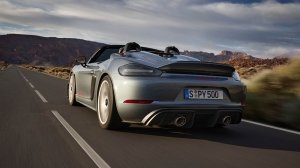 A rear 3/4 view of the 2024 Porsche 718 Spyder RS