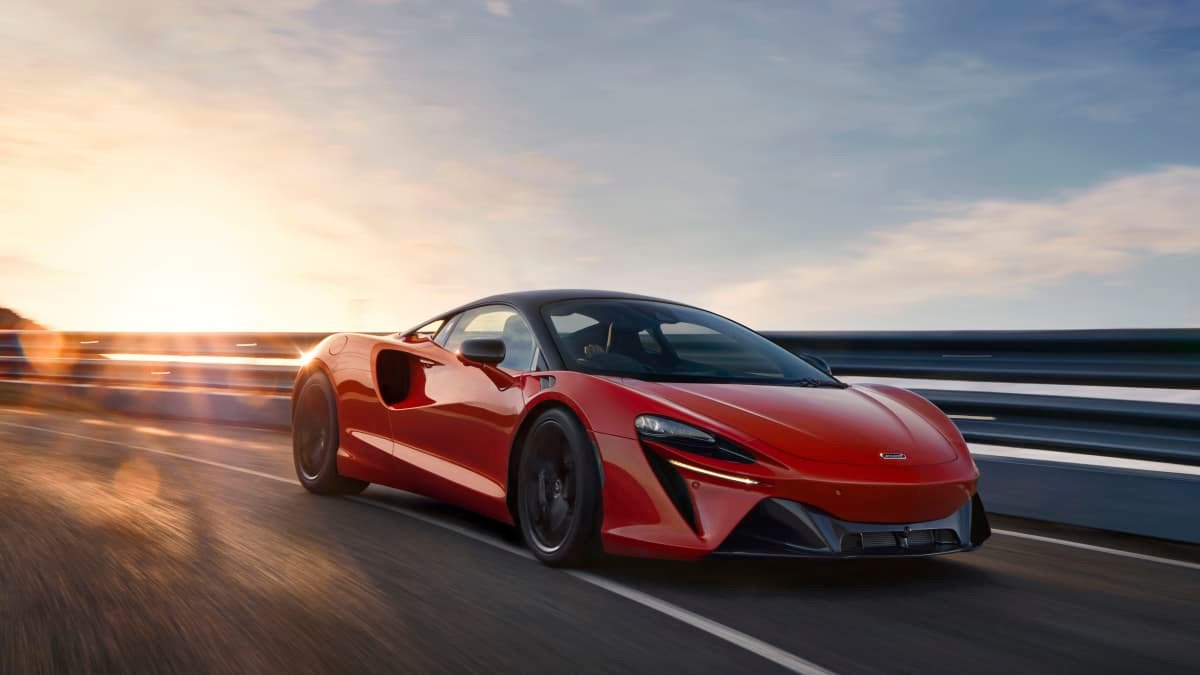 McLaren V8 engines to live on with hybrid technology