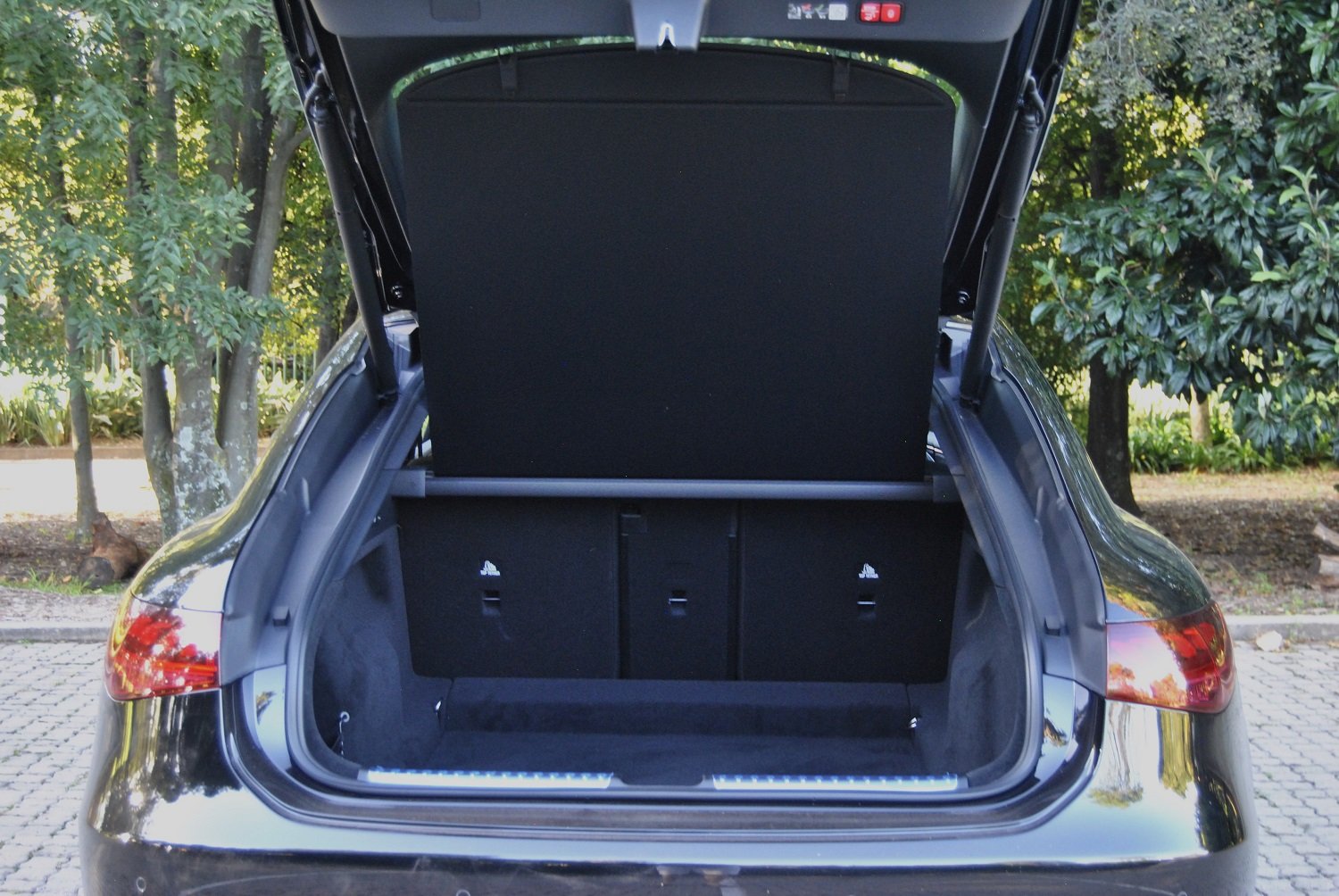 Mercedes-Benz's all-electric EQS impresses