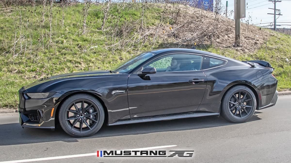 Ford Mustang race car for the road spied testing in the US – report