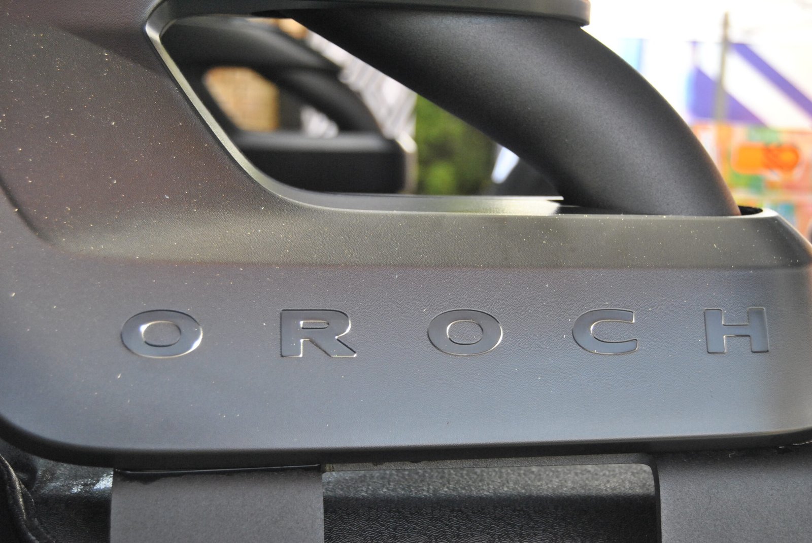 Renault Oroch shows itself to South Africa for the first time