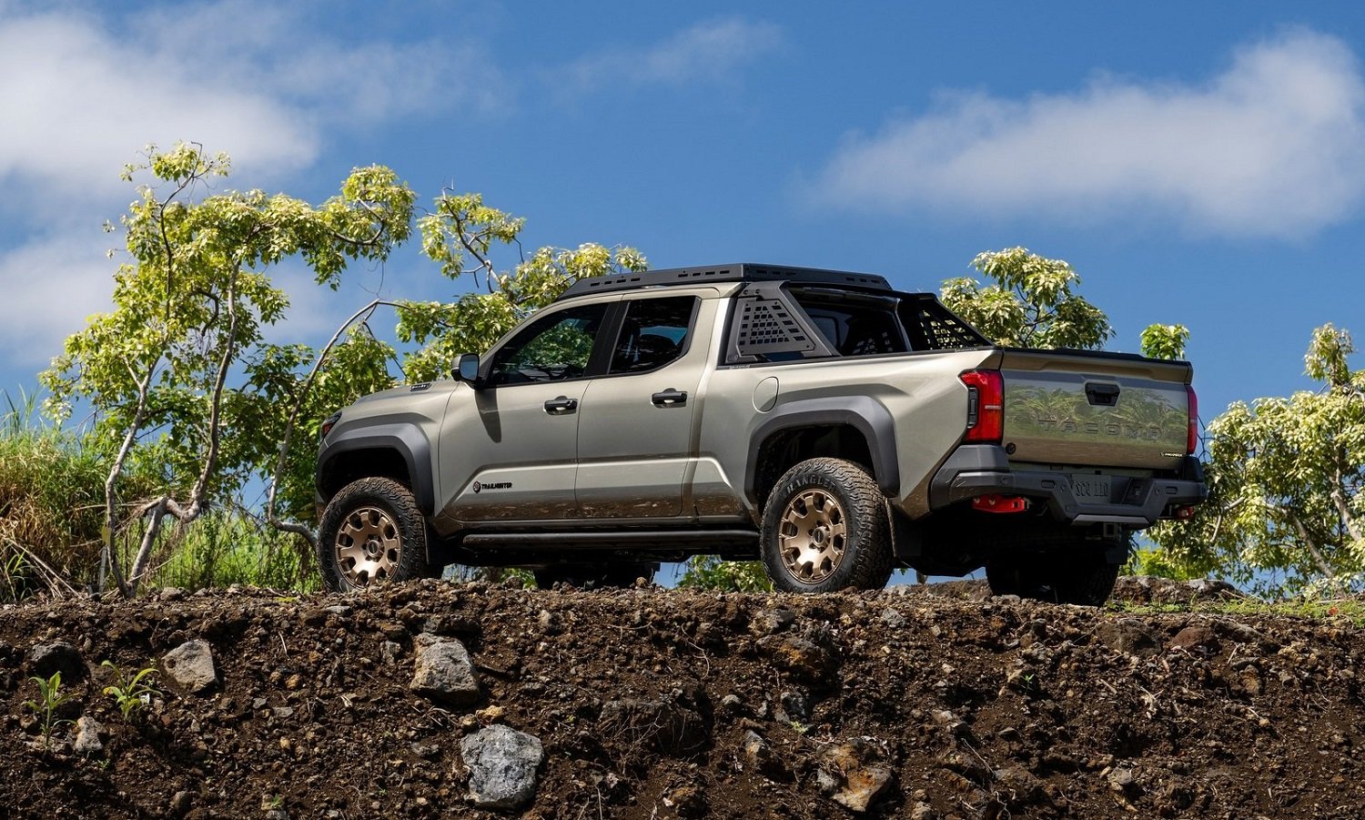 Trailhunter revealed as flagship new Toyota Tacoma