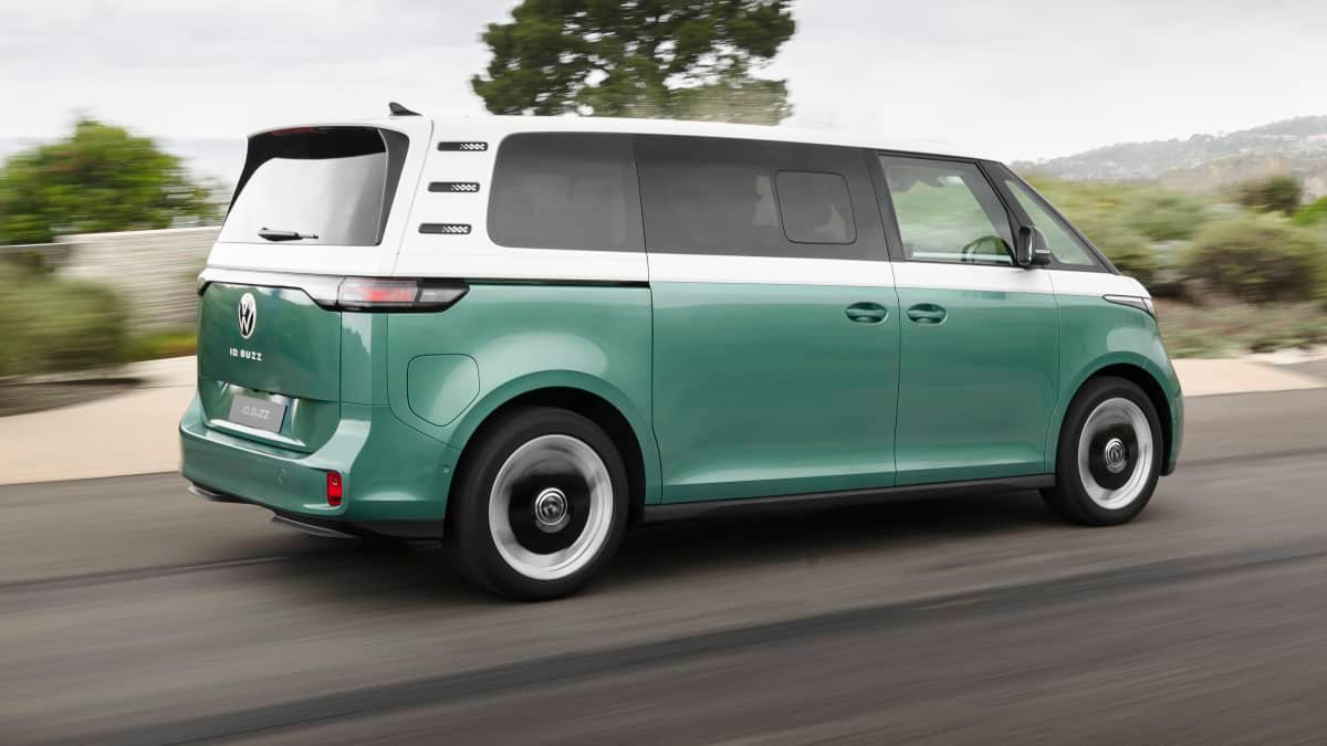 Stretched 2024 Volkswagen ID. Buzz seven-seater unveiled