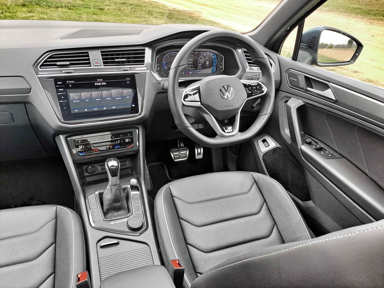 VW TIguan TDI interior