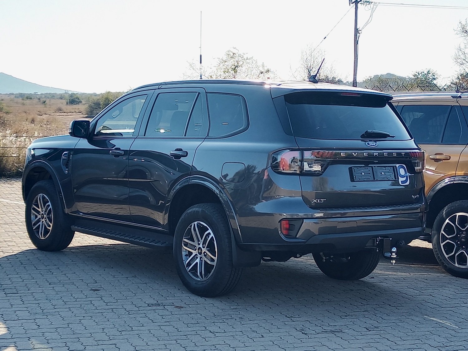 Ford Everest XLT returns