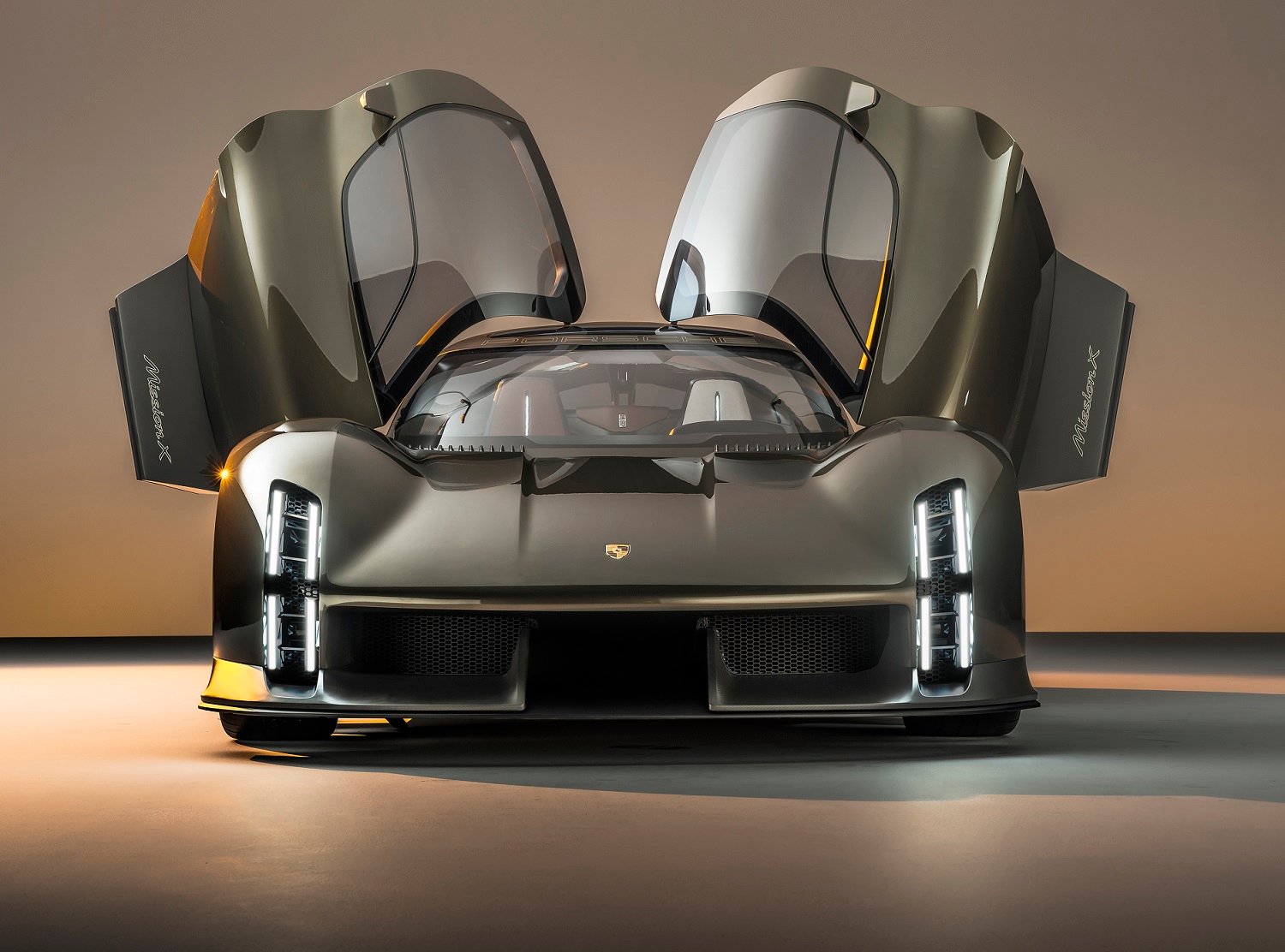 Porsche Mission X Concept revealed