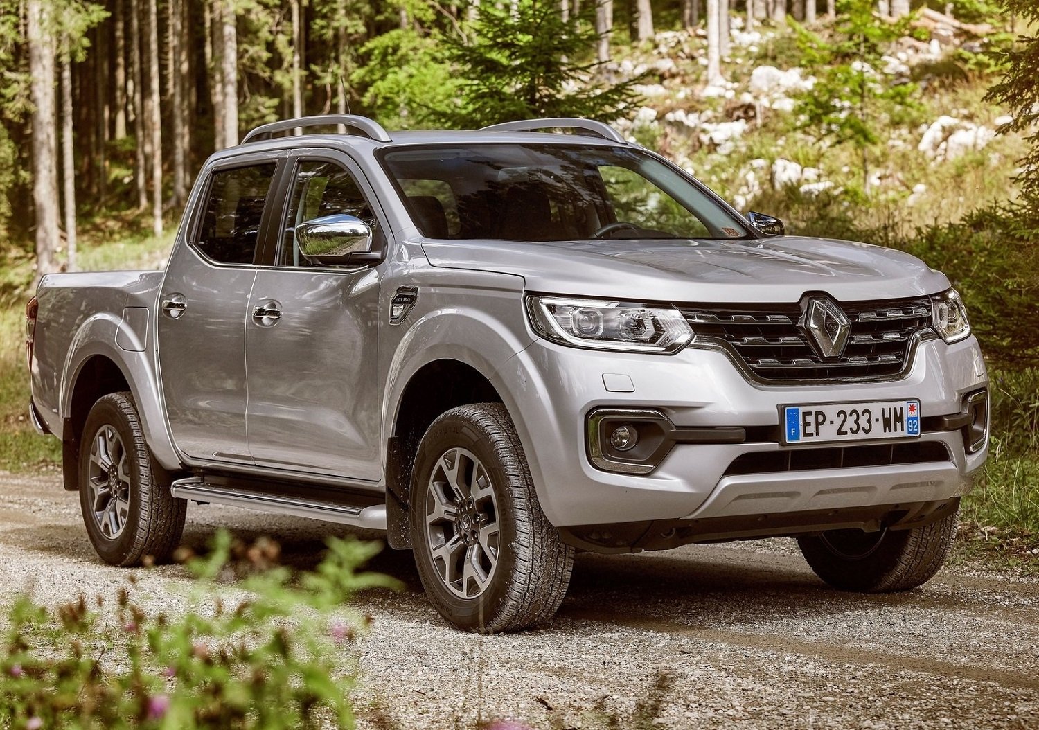 From Colorale to Oroch: Renault's bakkie history revealed