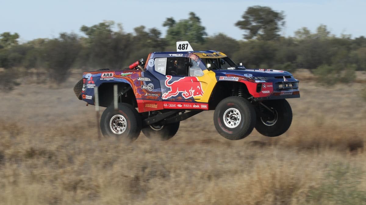Ford Ranger Raptor wins its class in 2023 Finke Desert Race, Toby Price takes line honours