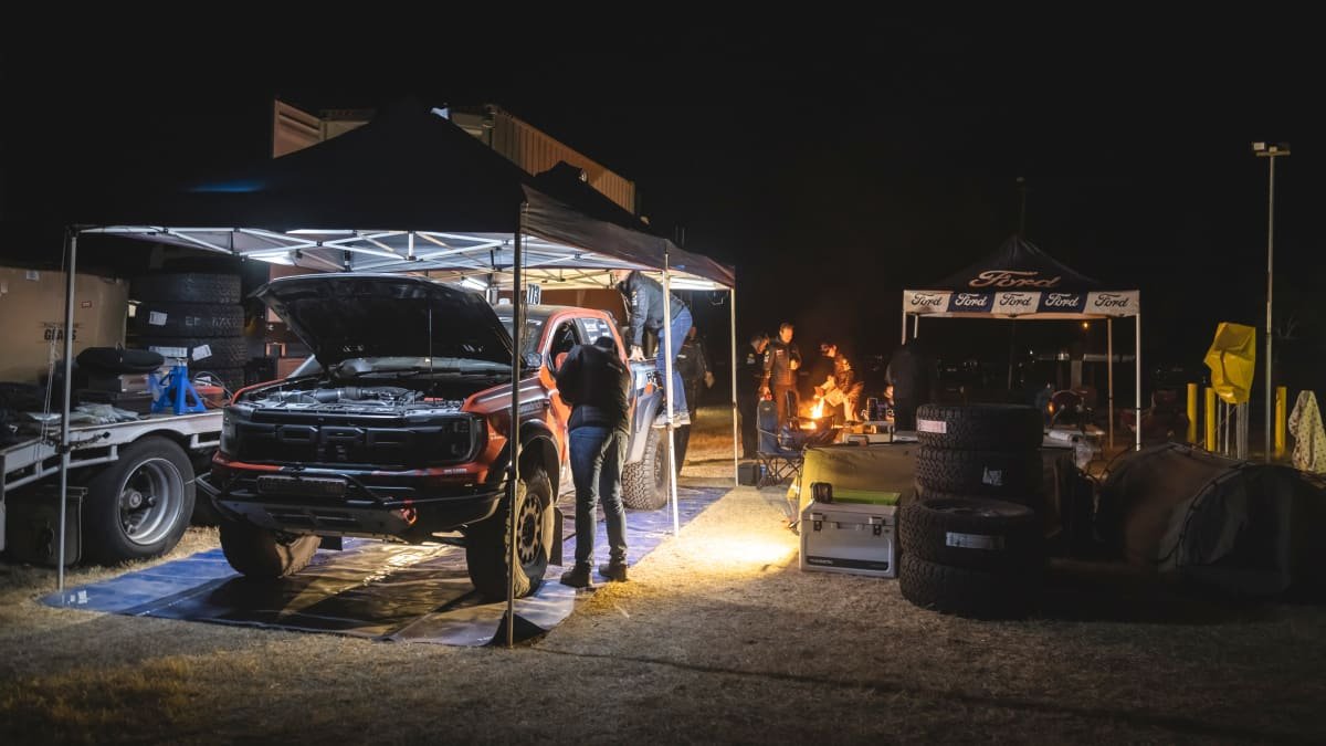 Ford Ranger Raptor wins its class in 2023 Finke Desert Race, Toby Price takes line honours