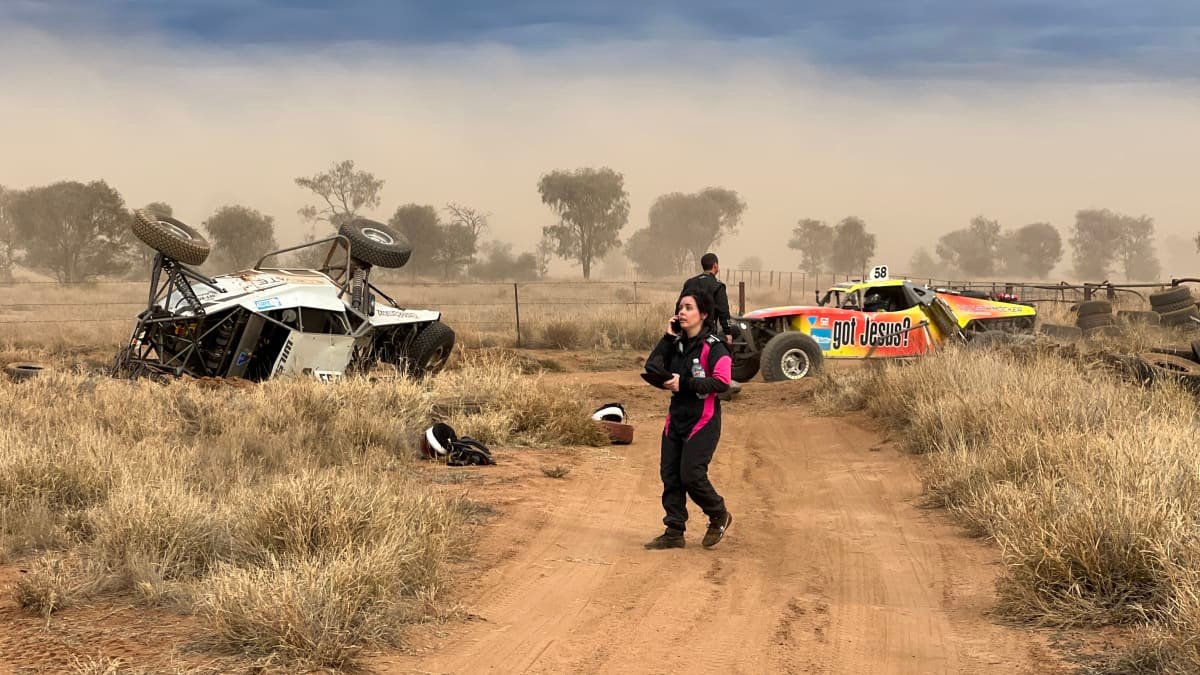 Ford Ranger Raptor wins its class in 2023 Finke Desert Race, Toby Price takes line honours