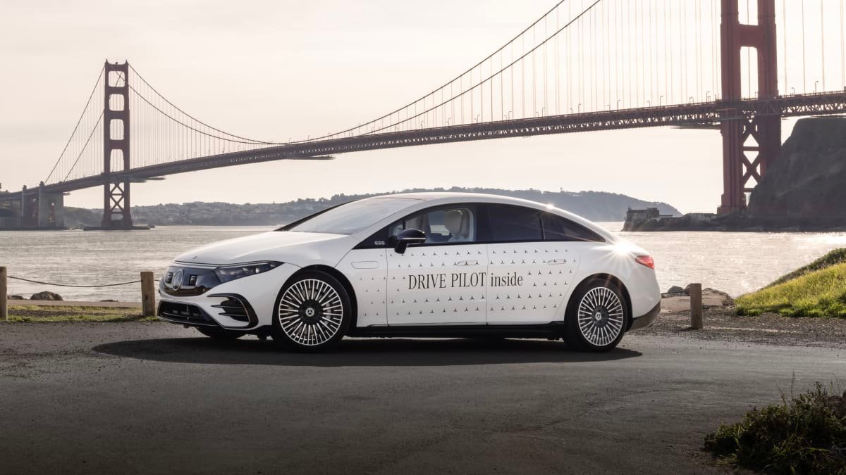 Mercedes-Benz receives landmark approval for autonomous driving technology in California