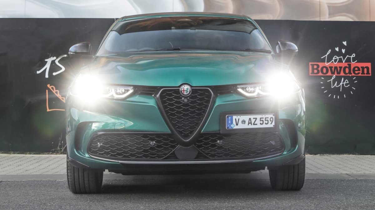 Alfa Romeo Tonale 1.5L SUV FWD Hybrid 2023