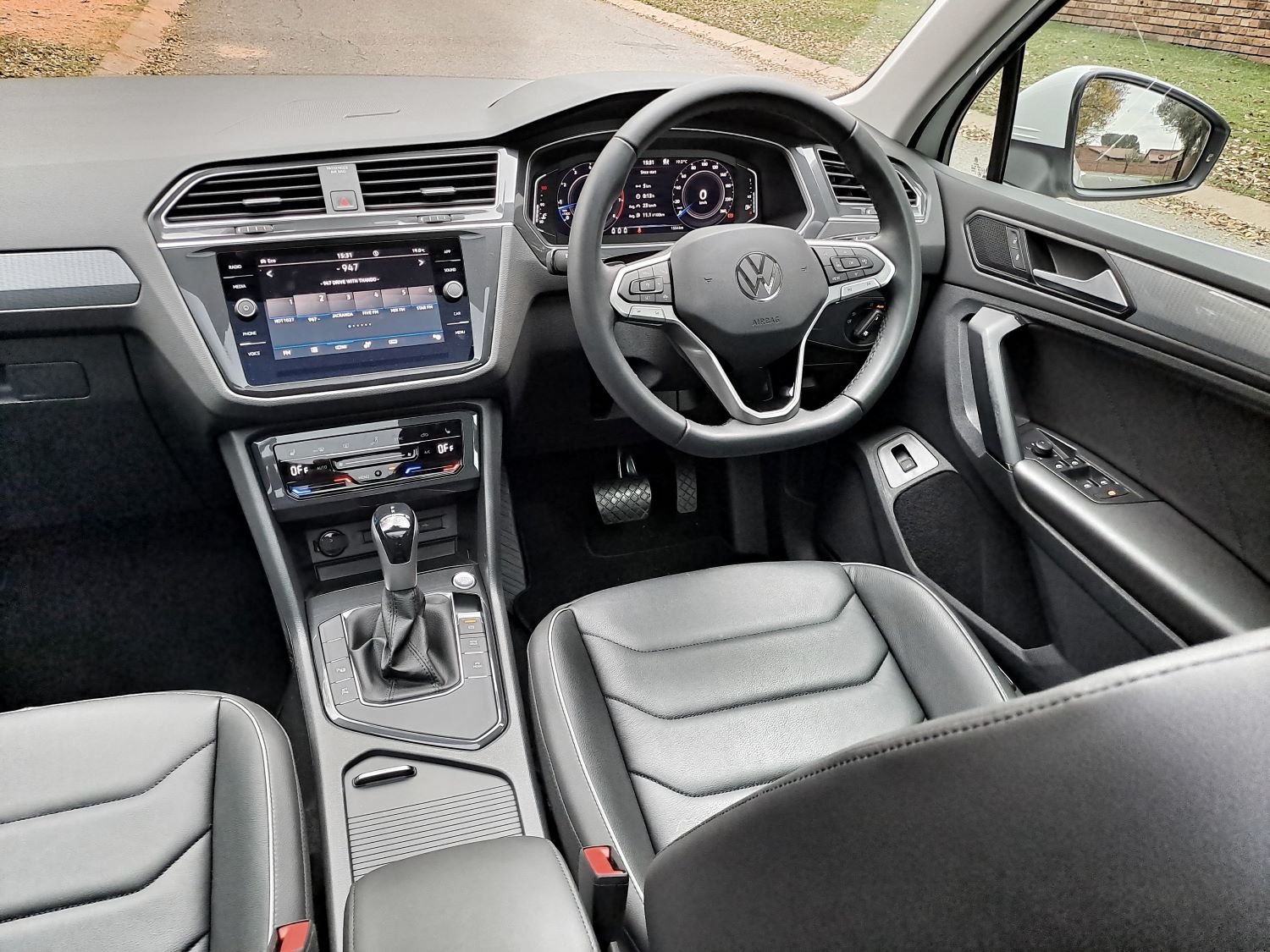 VW Tiguan interior