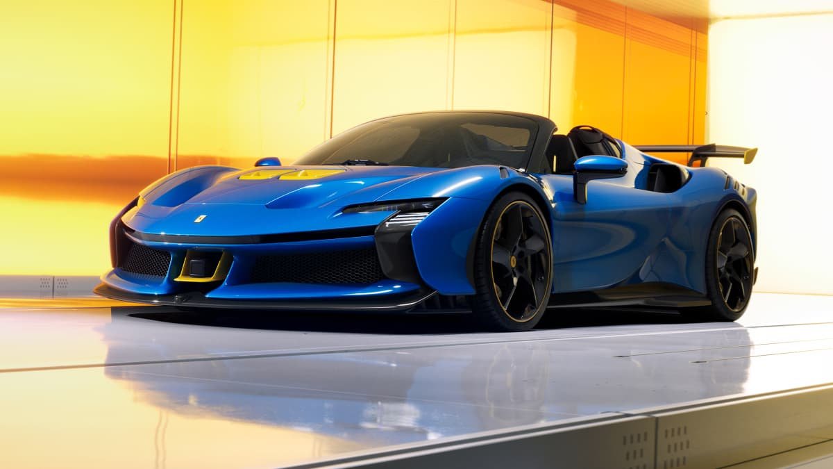 2024 Ferrari SF90 XX unveiled