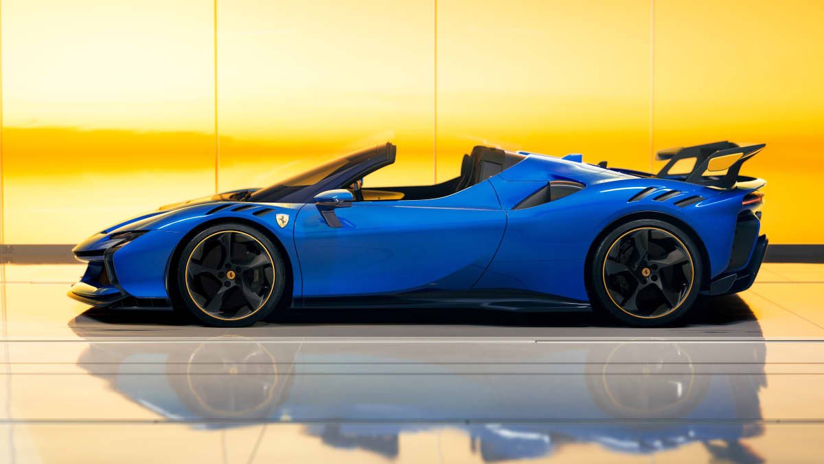 2024 Ferrari SF90 XX unveiled