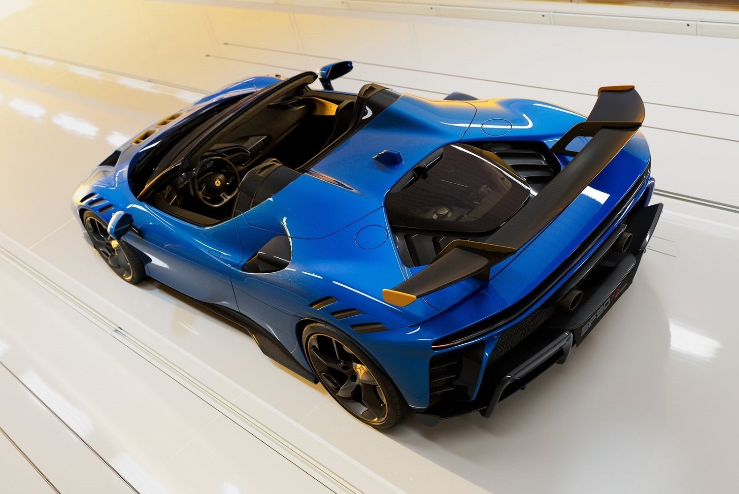 Ferrari removes roof from SF90 XX Spider