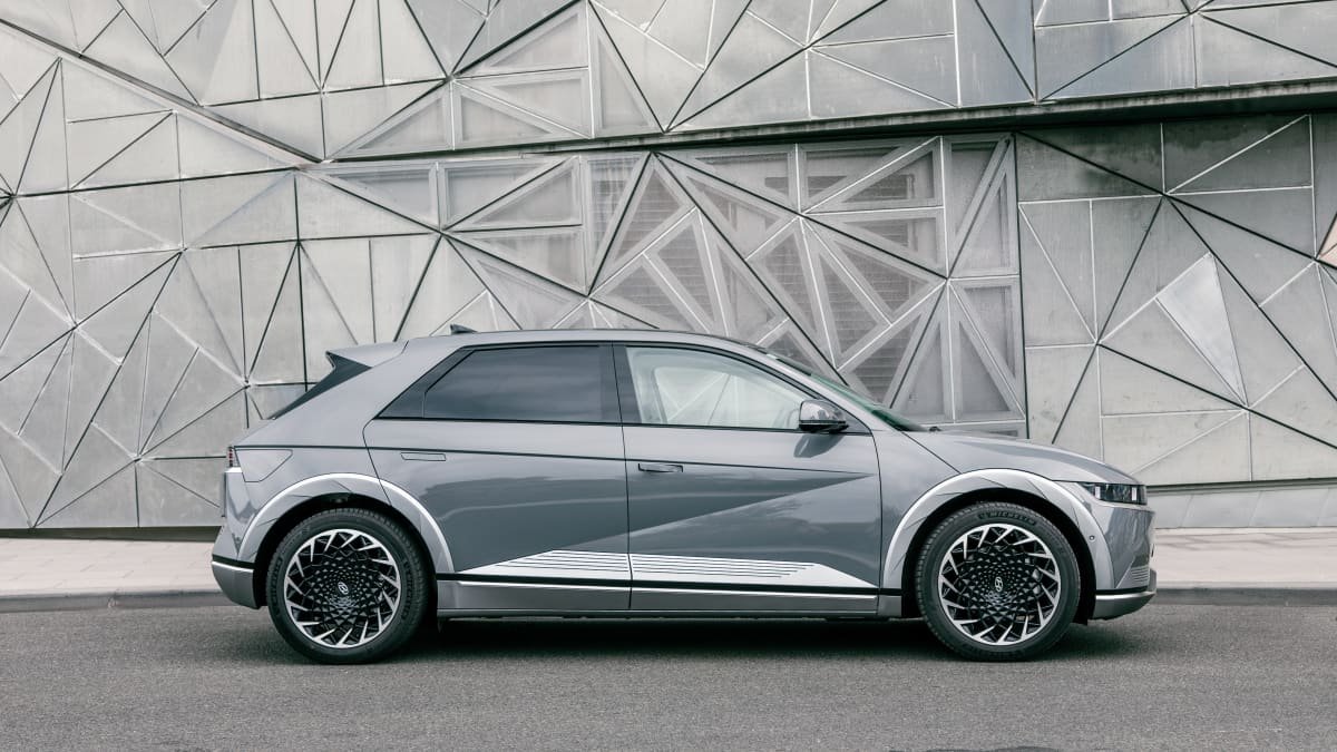 Victorians rushed to claim electric-car subsidies in final days