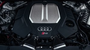 The 621 hp, 4.0-liter DOHC V-8 inside the 2024 Audi RS 6 Avant Performance and RS 7 Sportback Performance models.