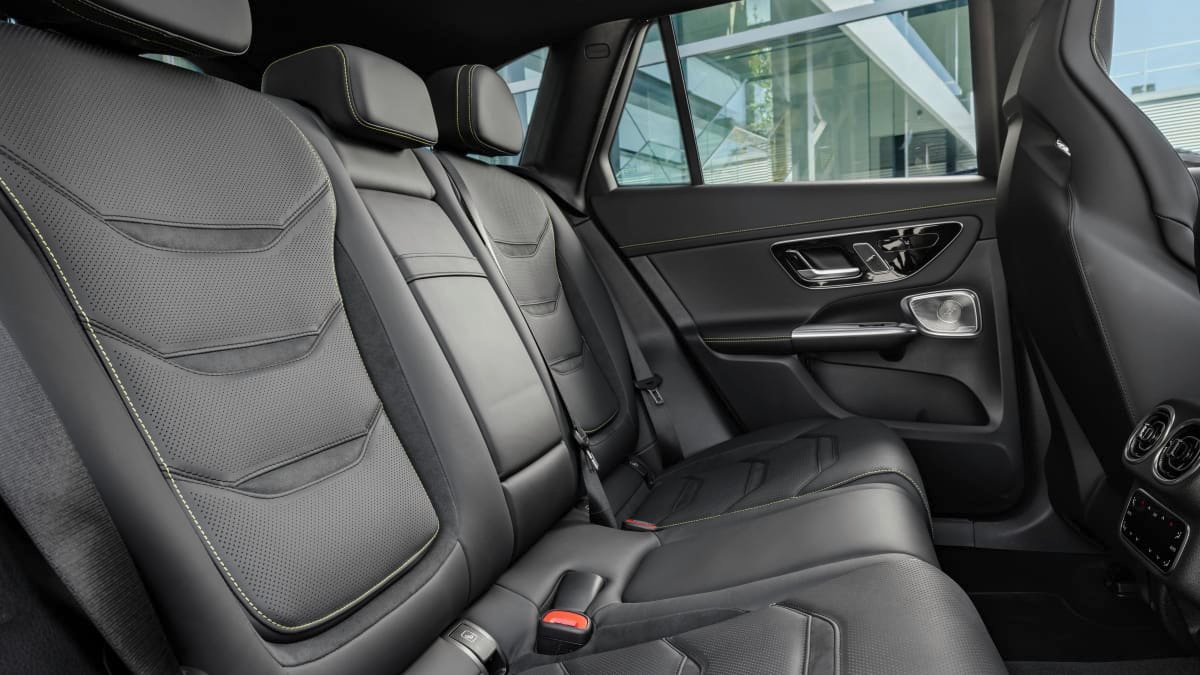 2024 Mercedes-AMG GLC63 S E Performance hybrid performance SUV unveiled