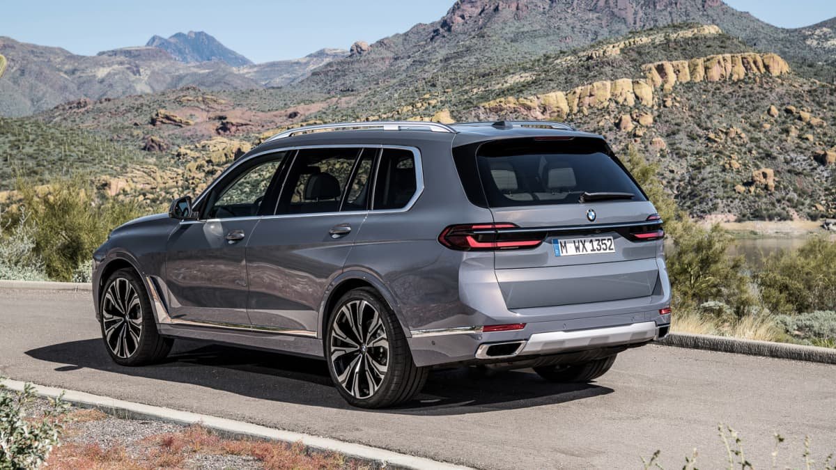 2024 BMW X7 xDrive 40i petrol added to Australian range, due later this year