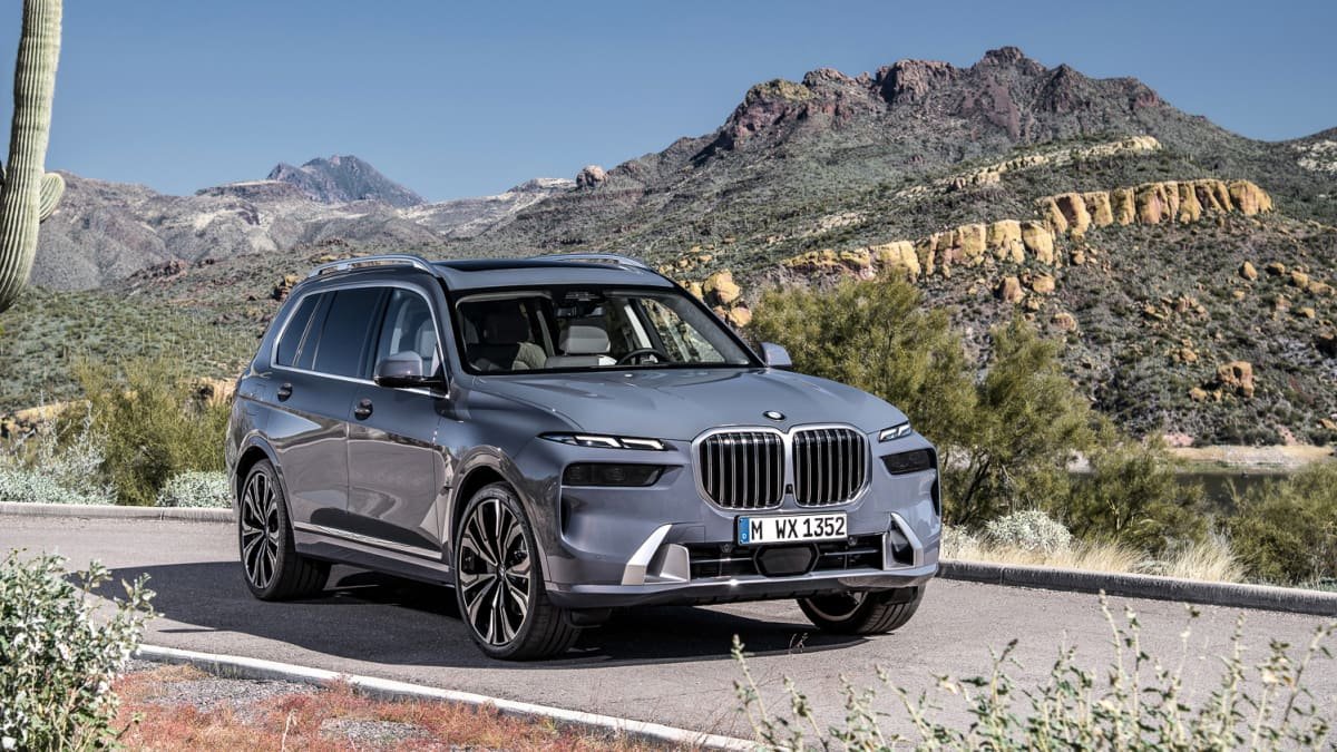 2024 BMW X7 xDrive 40i petrol added to Australian range, due later this year
