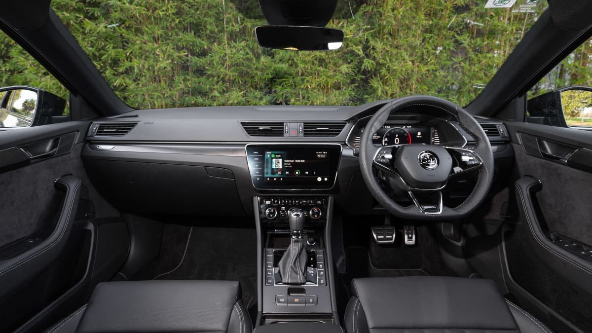 New Skoda Superb to be a Volkswagen Passat clone