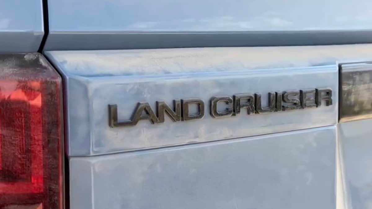 2024 Toyota Prado to be unveiled next week, new teasers released