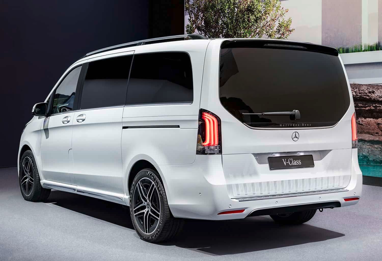 Updated Mercedes-Benz V-Class revealed